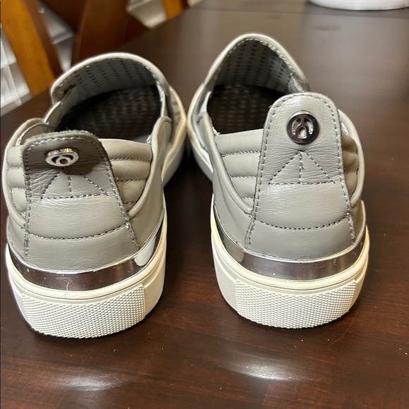 WISHBONE Loafers Slip On Perforated Sneakers Gray Women’s size 8.5 - Picture 8 of 16